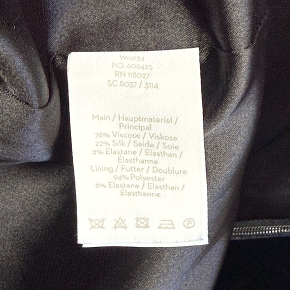 Boden Aubrey Black Velvet Flounce Dress. Size 4P - Picture 14 of 15